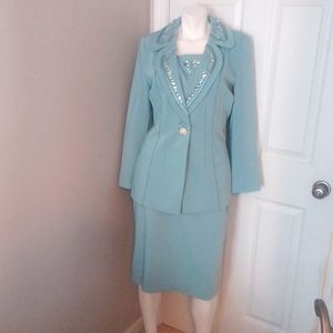 NWOT Giovanna Signature  suit Size 10 Final price!! No more discounts!!